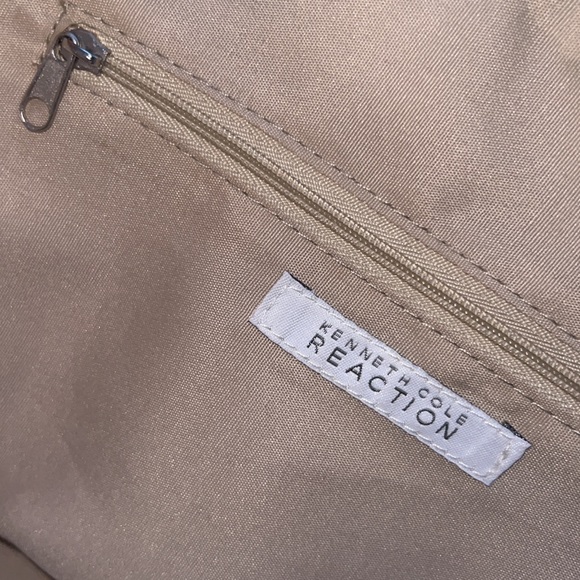 Kenneth Cole Reaction tote - Picture 4 of 4